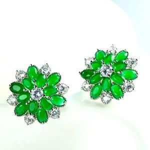 B🦚 Flower Jewelry Green Jade White Fire Topaz Gems Silver Clip On Stud Earrings